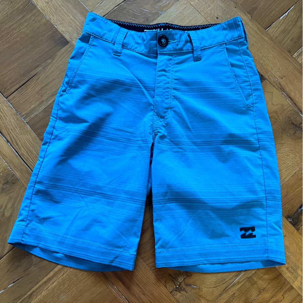 Billabong Excellent Condition Youth Shorts Size 22